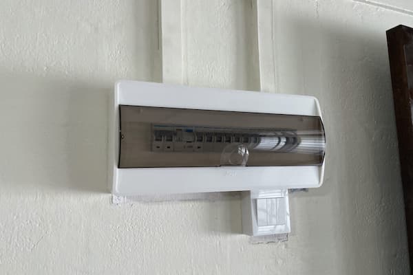 db-box-installation-replacement-repair-services-1024x768 (1)